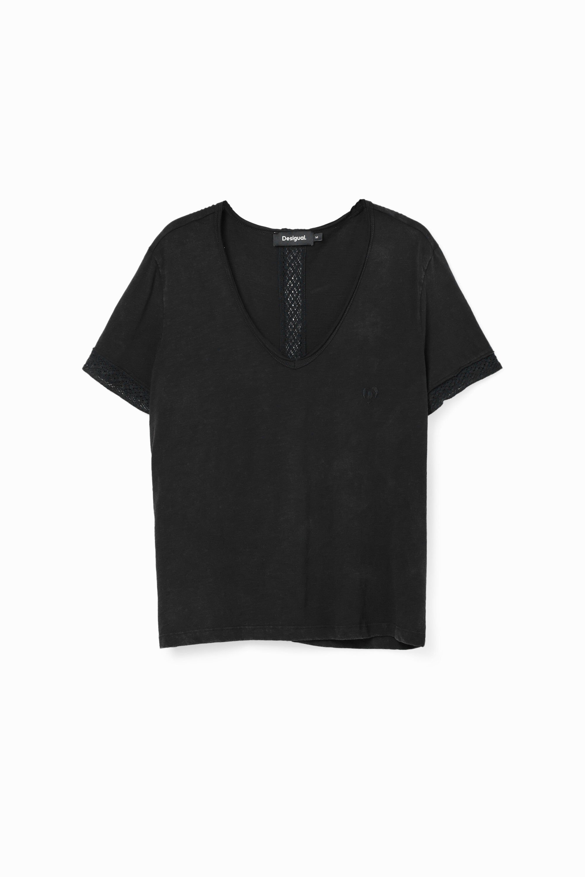 Camiseta Desigual escote pico calados fehombre