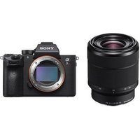 Sony Alpha A7R III con lente SEL 28-70mm F3.5-5.6 OSS