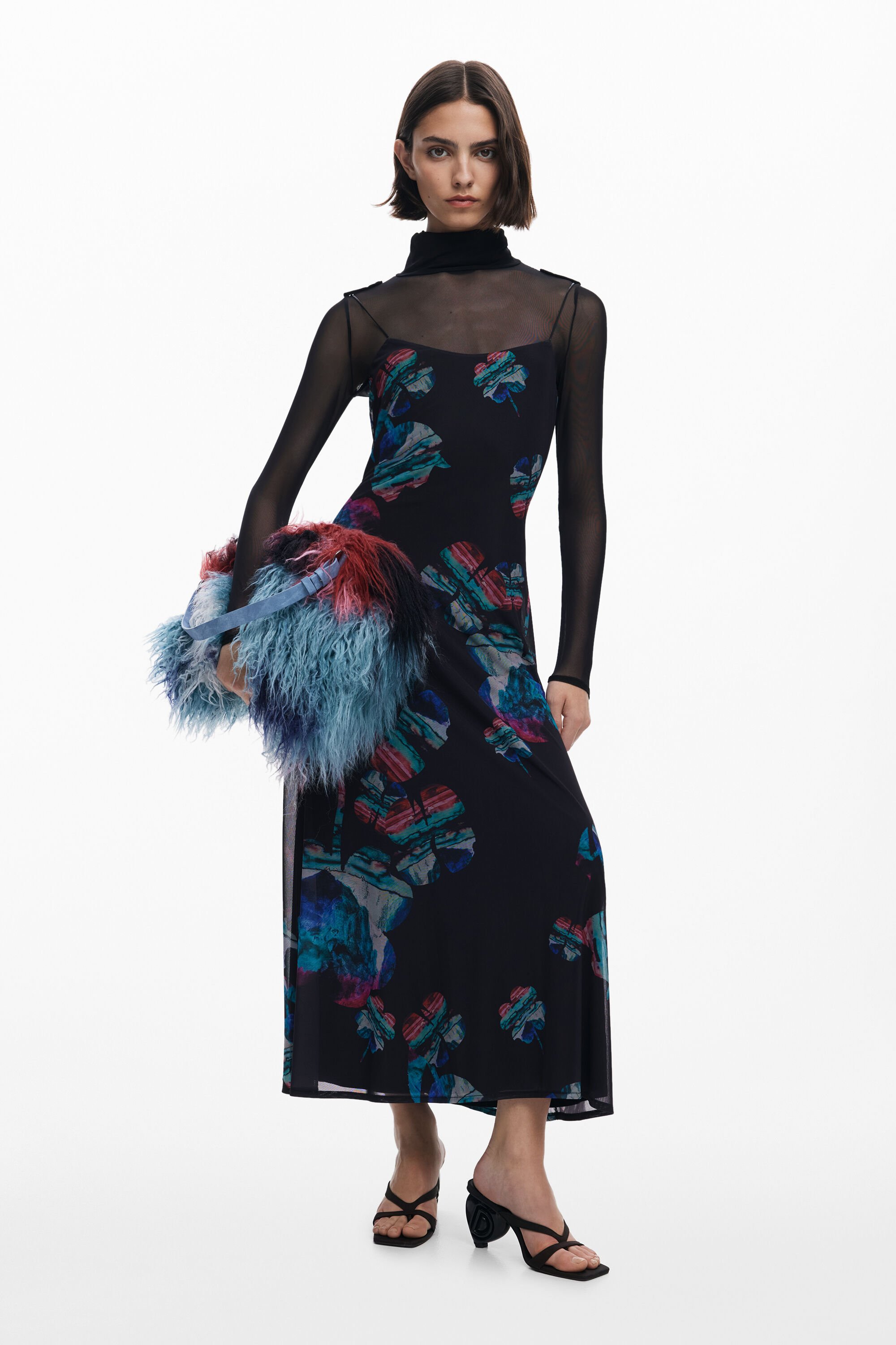 Desigual Vestido de Hombre diseñado por Mr. Christian Lacroix