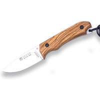 Cuchillo de Monte Joker Águila Co102 con Puño de Madera de Olivo, Hoja de 8,5 cm, Incluye Funda de Cuero y Tarjeta Multiusos
