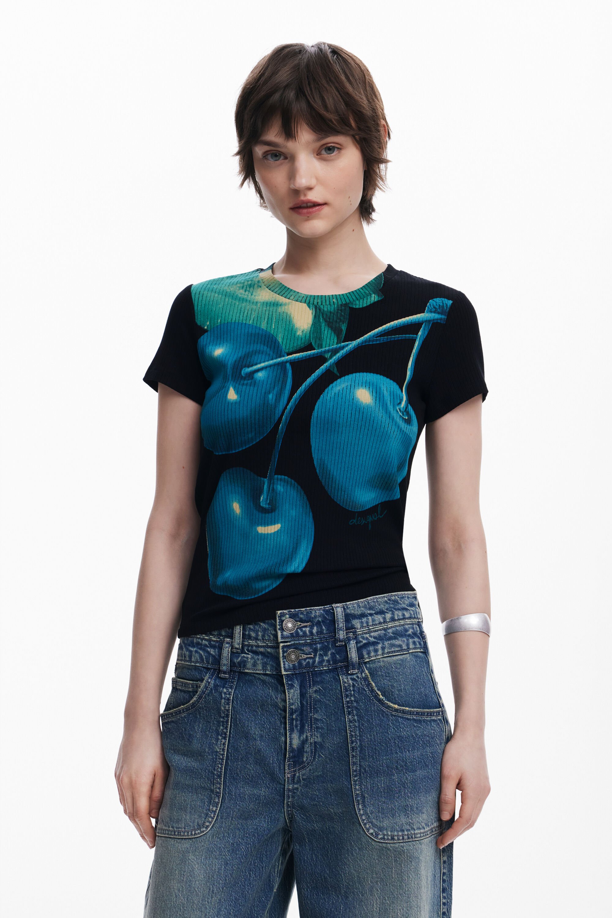 Desigual Camiseta Cuello Perkins Cerezas Mujer