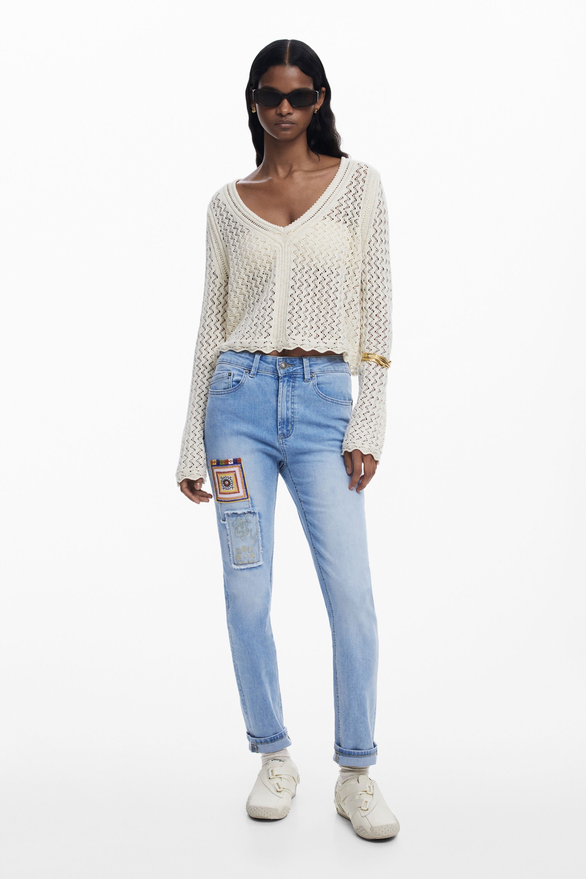 Vaqueros Desigual Slim con parches para mujer