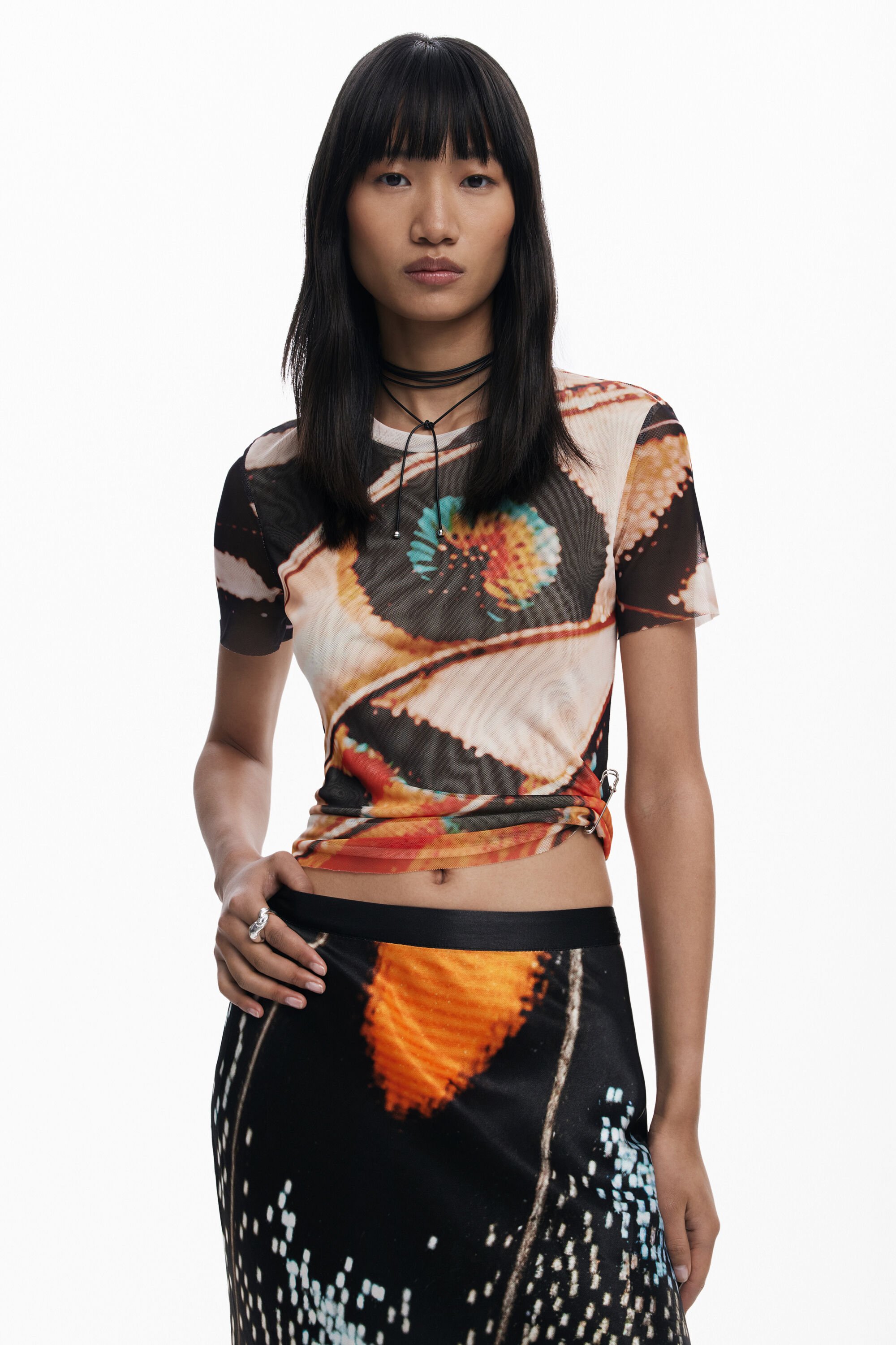 Camiseta Desigual diseñada por Mr. Christian Lacroix para mujer Camiseta Desigual diseñada por Mr. Christian Lacroix para mujer
