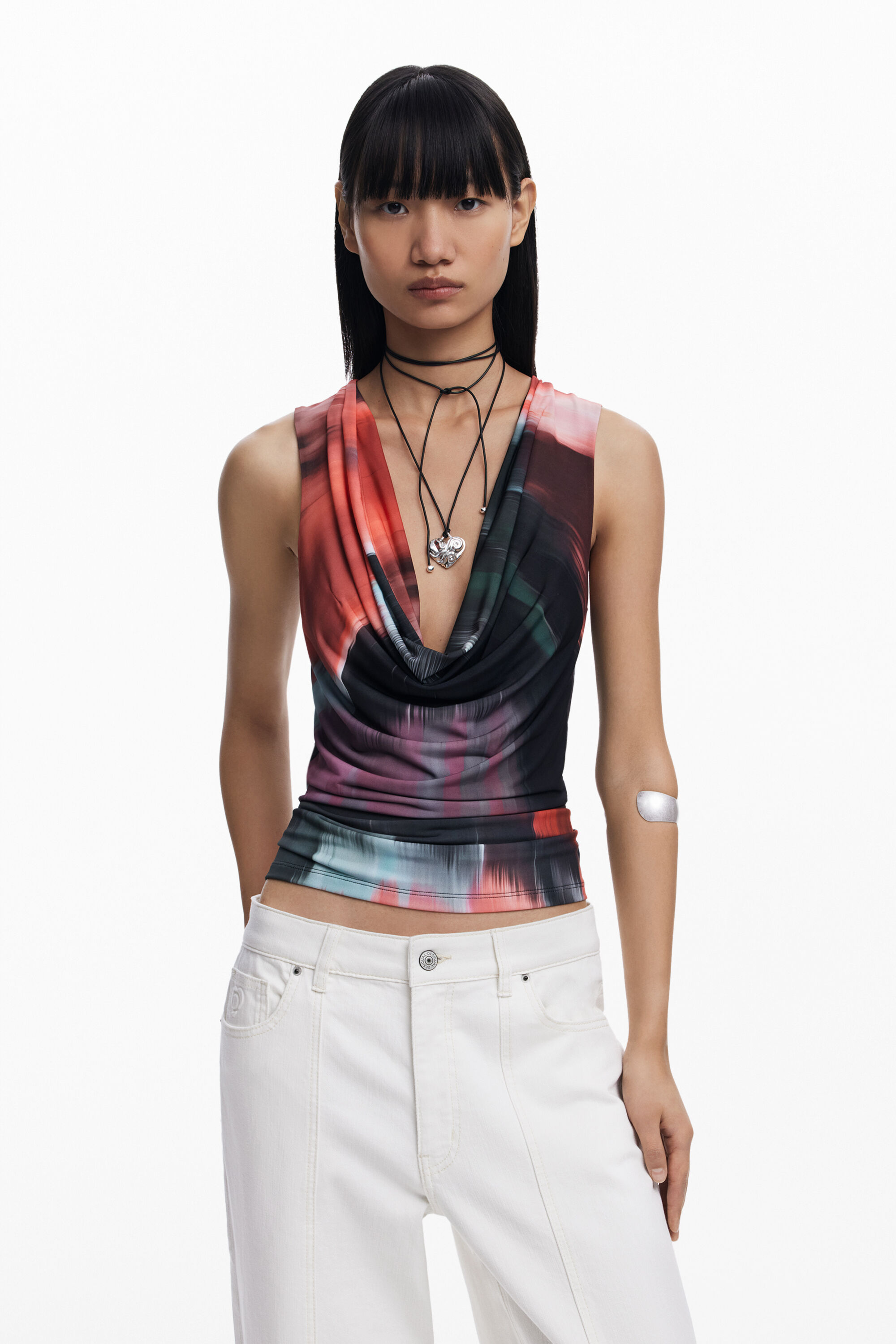 Camiseta Desigual con escote drapeado para hombre