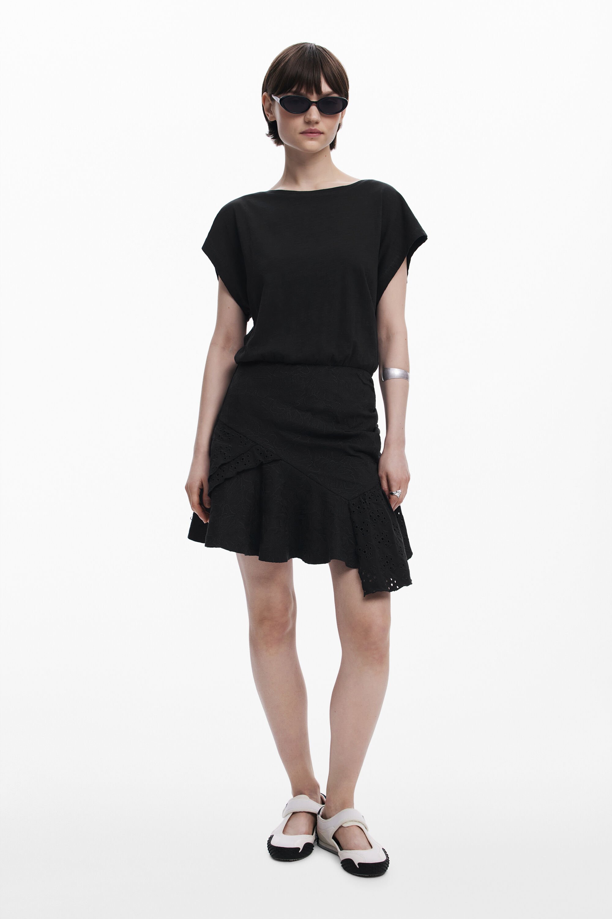 Vestido corto abullonado