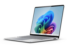 Microsoft Surface Laptop Copilot+ 13.8" con Snapdragon X, 8GB RAM, 256GB SSD