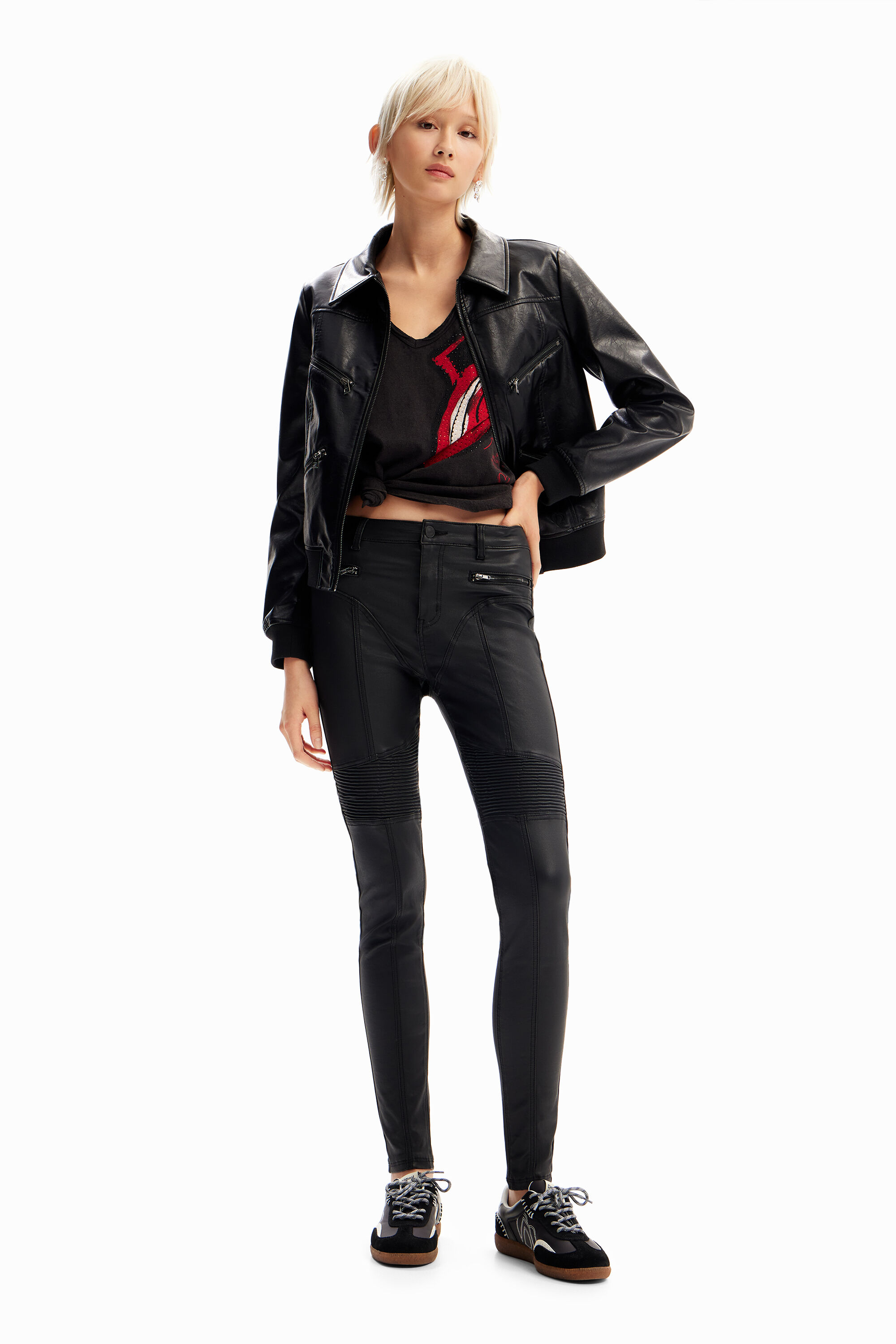 Pantalón Desigual Slim Efecto Piel para Hombre Pantalón Desigual Slim Efecto Piel para Hombre