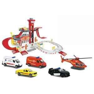 Garaje de bomberos con vehículos y helicóptero