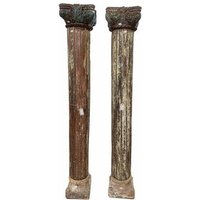 Dos Columnas De Madera Con Base De Piedra 33x33x218h Cm