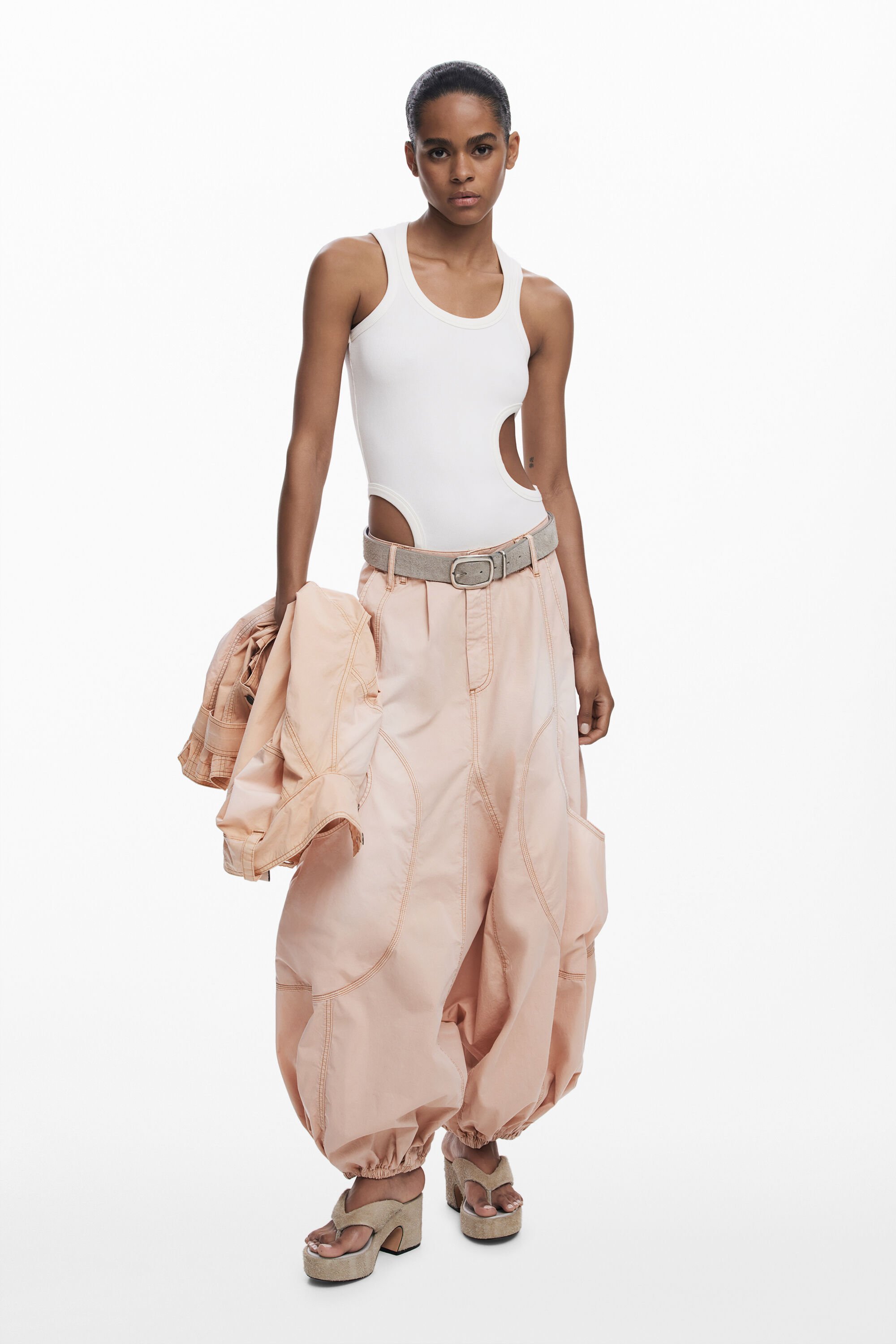 Camiseta sin mangas Desigual cut-out para mujer