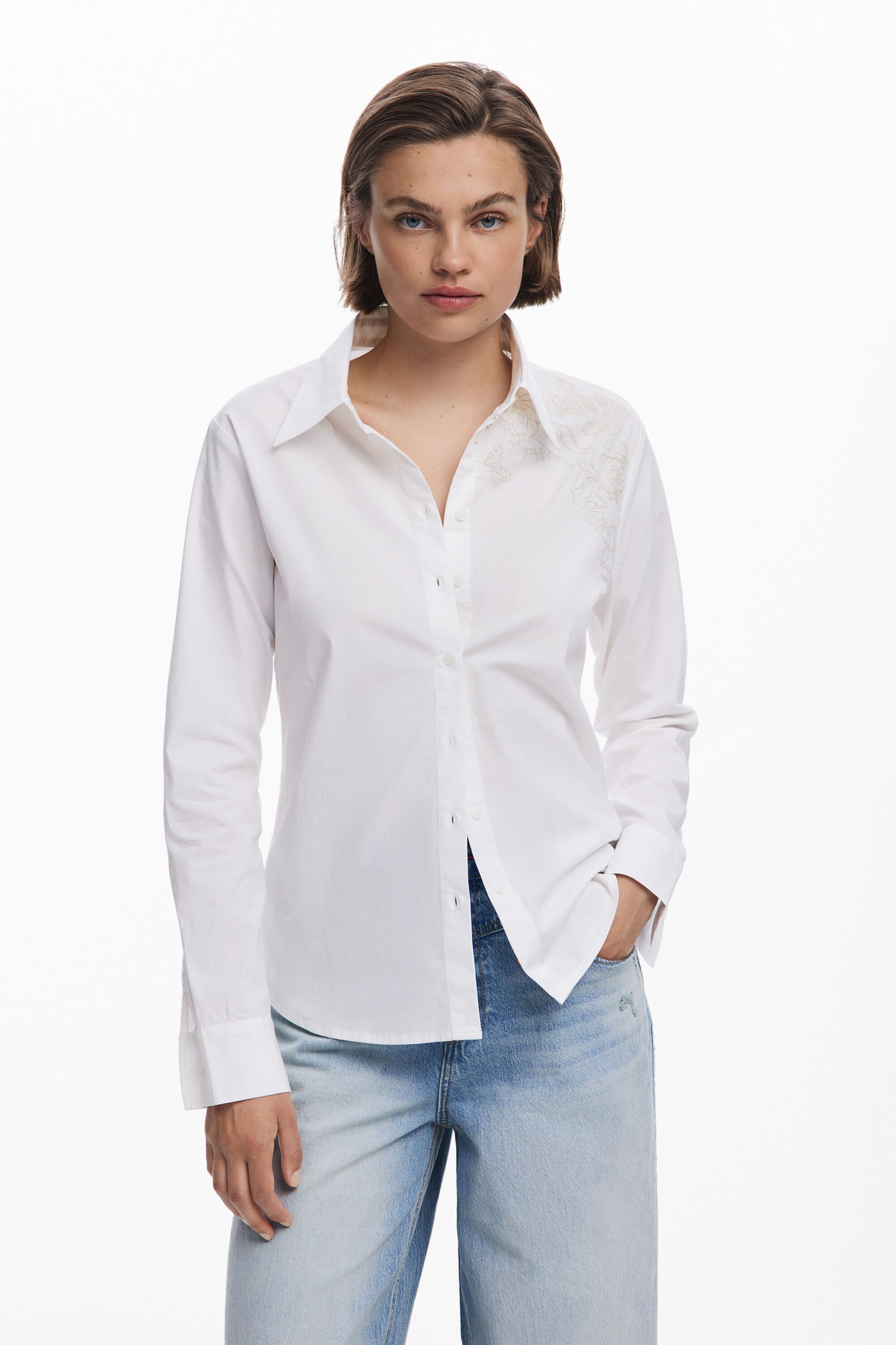 Camisa lisa bordados fehombre Desigual
