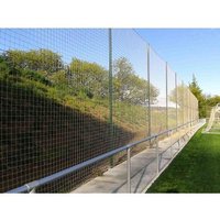 Poste Metálico 6 m para Red de Protección sin Botes